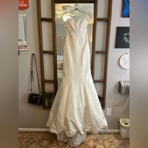 Truly Zac Posen Wedding Dress